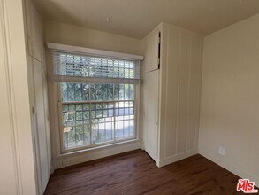 1/2 S Mansfield Ave in Los Angeles, CA - Building Photo - Building Photo