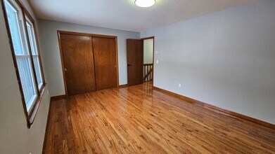 32 Morrison St in Vernon, CT - Building Photo - Building Photo