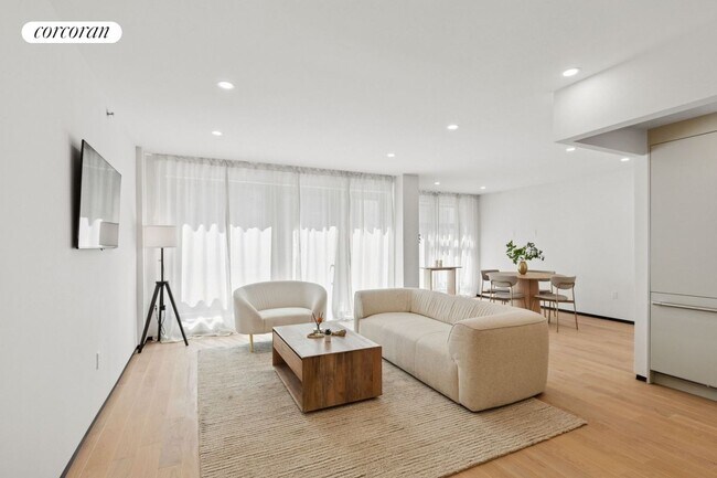 property at 350 W 44th St