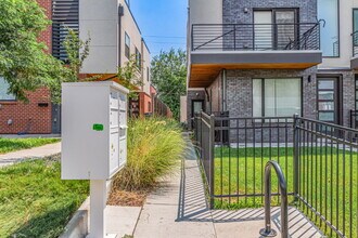 1332 Perry St in Denver, CO - Building Photo - Building Photo