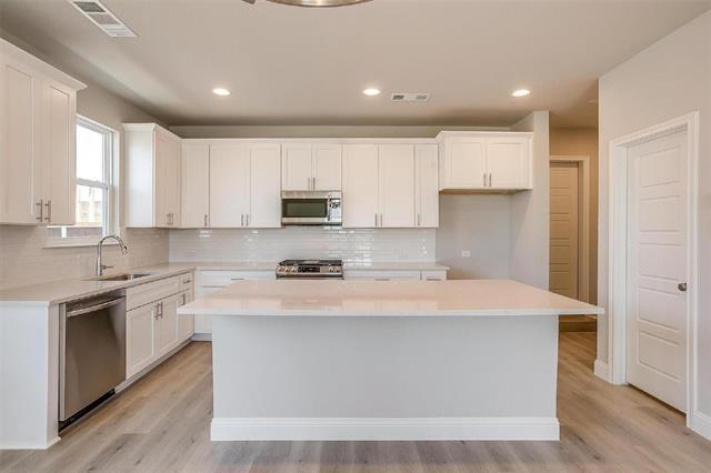 3436 Vista Highlands Ln in Fort Worth, TX - Building Photo - Building Photo