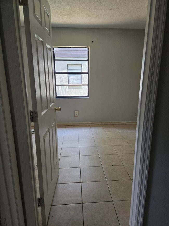 38332 A Ave in Zephyrhills, FL - Building Photo - Building Photo