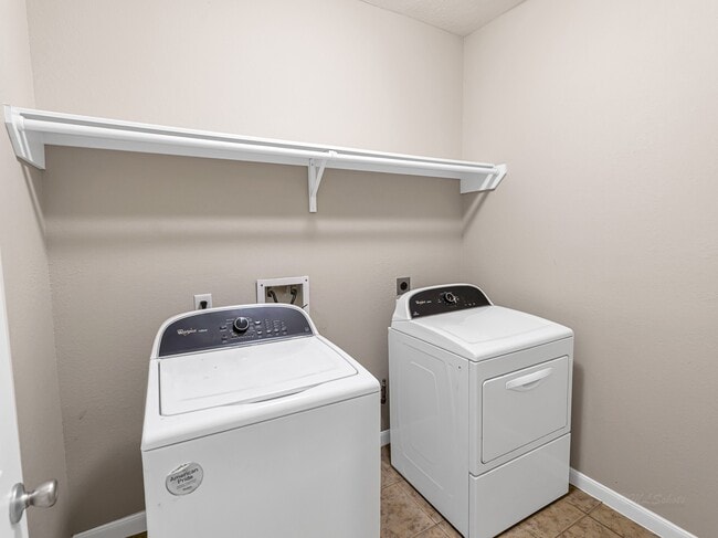 property at 11103 Avery Oaks Ln