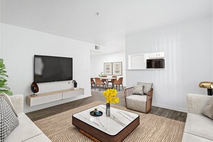 Magnolia City Lights Apartments in Los Angeles, CA - Building Photo