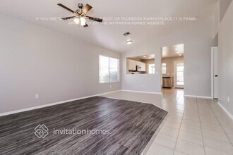 15901 W Elm St in Surprise, AZ - Foto de edificio - Building Photo