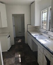 6119 11th Ave, Unit 6119.75 in Los Angeles, CA - Building Photo - Building Photo