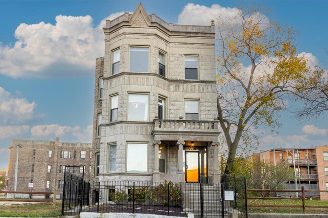property at 5536 S King Dr