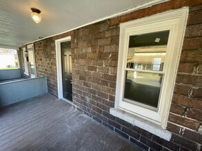 726 E 7th Ave in Brackenridge, PA - Building Photo - Building Photo