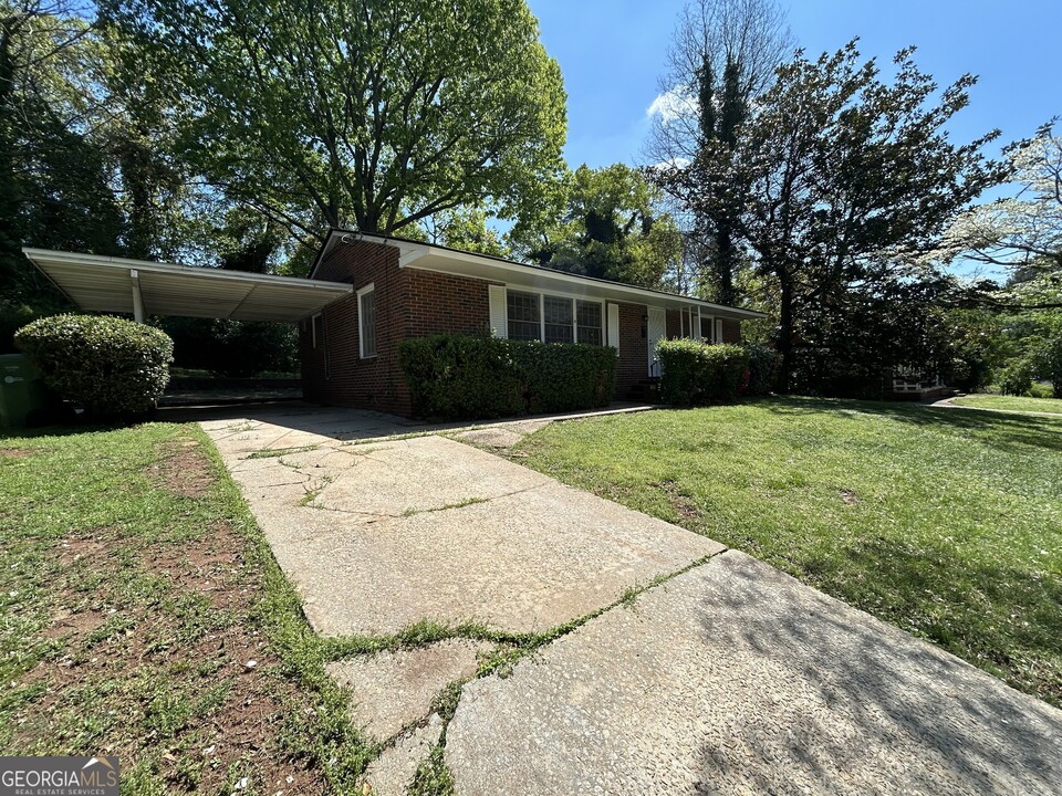 779 Casplan St SW in Atlanta, GA - Building Photo