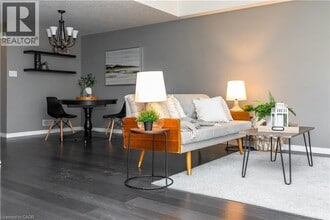 1686 Fischer-Hallman Rd in Kitchener, ON - Building Photo - Building Photo