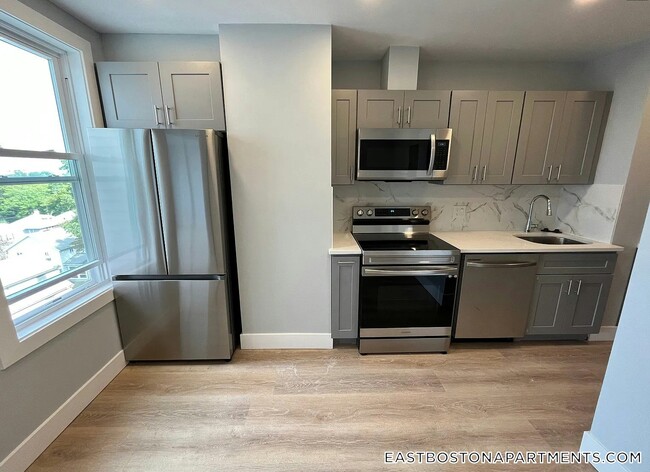 31 Faywood Ave