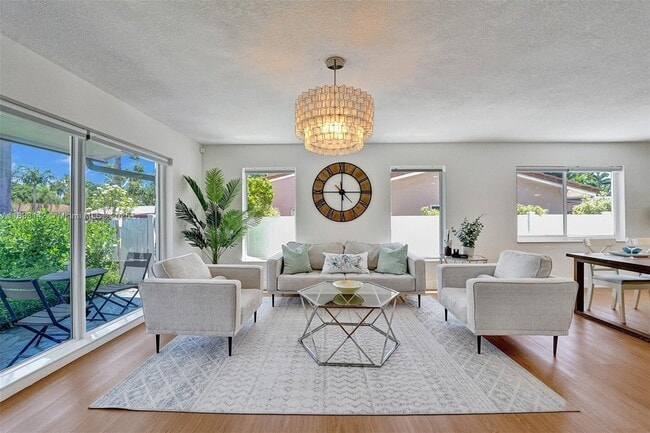 property at 1242 Hollywood Blvd