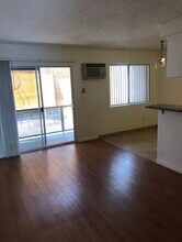 1024 Justin Ave, Unit 1024 Justin Ave in Glendale, CA - Foto de edificio - Building Photo