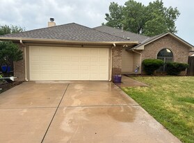 11408 Brown Ave in Oklahoma City, OK - Building Photo