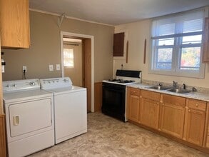 335 N 5th St in Spearfish, SD - Building Photo - Building Photo