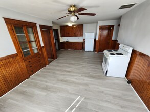 152 Maple St in Manchester, NH - Building Photo - Building Photo