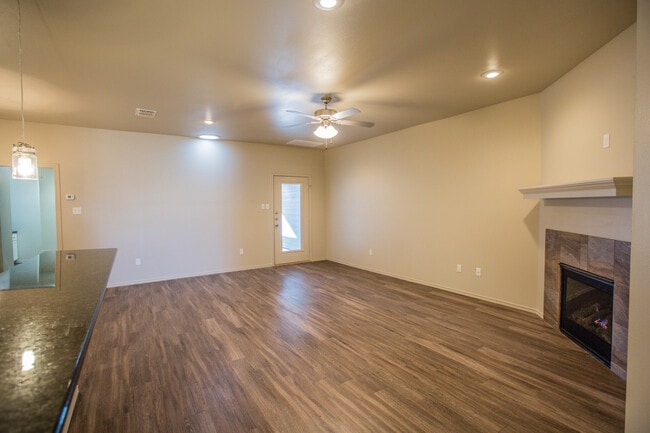 2114 10th St in Lubbock, TX - Building Photo - Building Photo