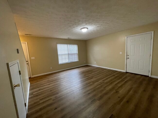 2514 3rd Ave, Unit Half in Huntington, WV - Building Photo - Building Photo
