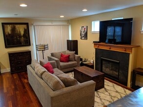 1423 NW 62nd St in Seattle, WA - Building Photo - Building Photo