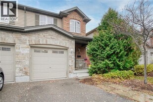 535 Margaret St in Cambridge, ON - Building Photo