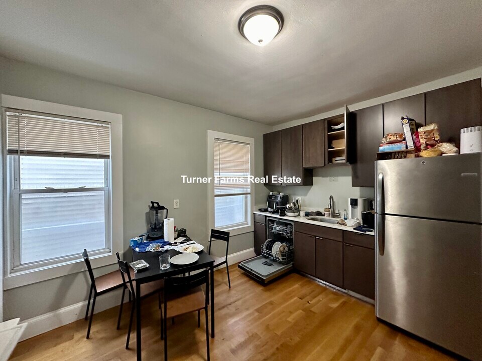 15 Elder St, Unit 1 in Boston, MA - Building Photo
