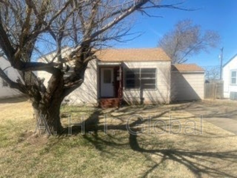 4624 S Bonham St in Amarillo, TX - Building Photo