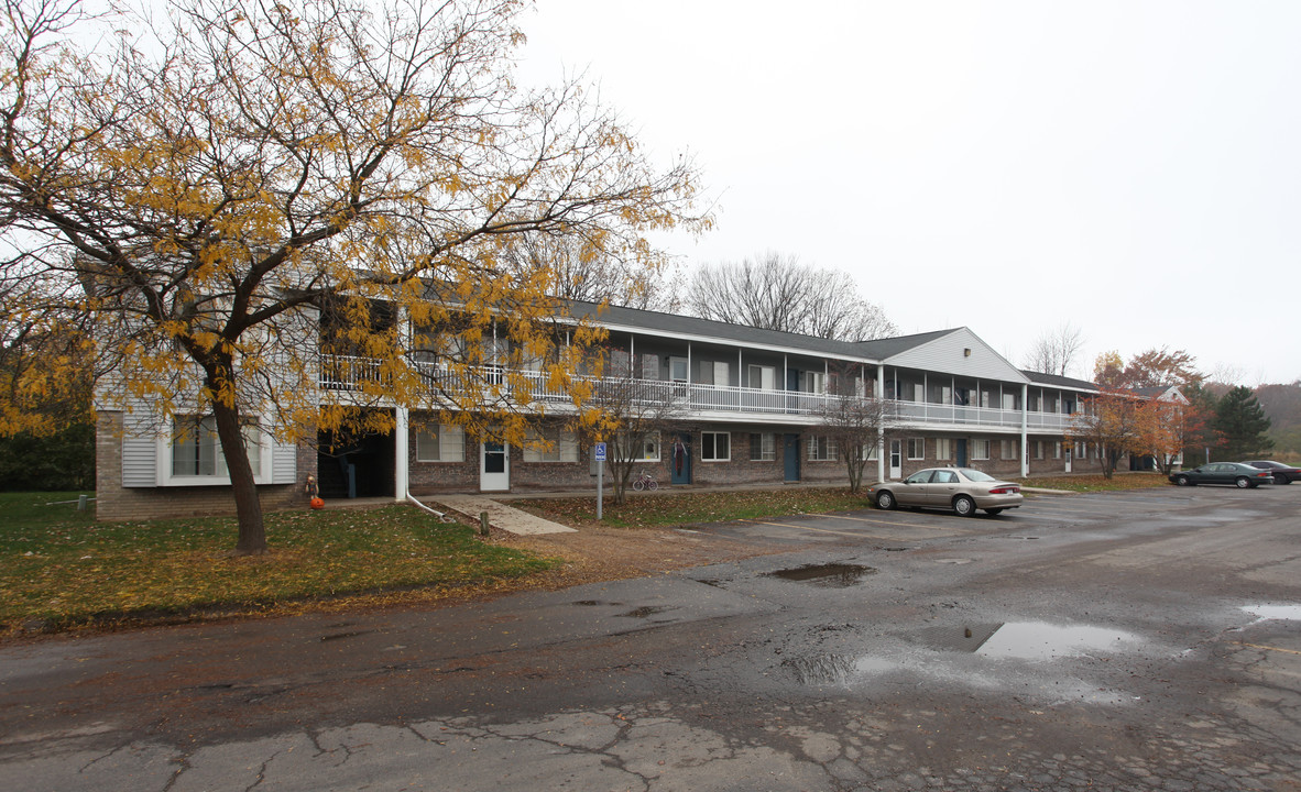 Quail Ridge Apartments in Davison, MI - Foto de edificio