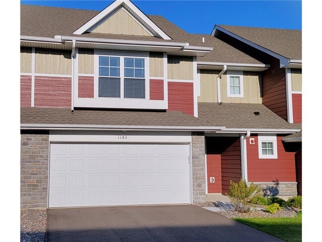 property at 1142 Middlefield Rd