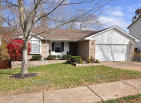 2116 Doe Run Dr in Arnold, MO - Building Photo