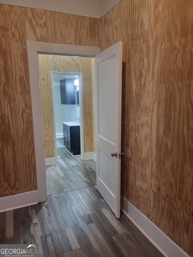 15 N Zetterower Ave-Unit -3 in Statesboro, GA - Foto de edificio - Building Photo