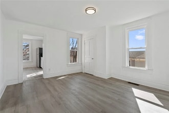 216 Ridge Ave in New Kensington, PA - Building Photo - Building Photo
