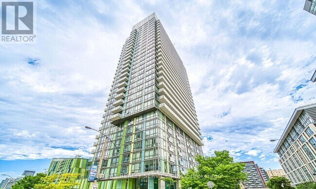 170-170 Fort York Blvd
