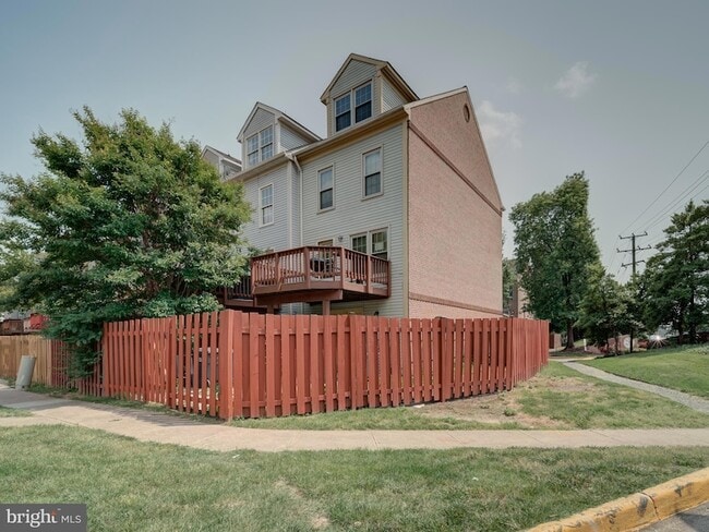 3022 Kings Village Rd in Alexandria, VA - Building Photo - Building Photo