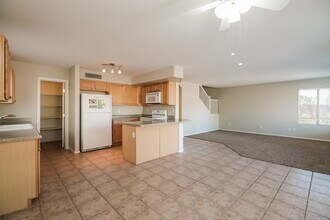 14892 W Laurel Ln in Surprise, AZ - Building Photo - Building Photo