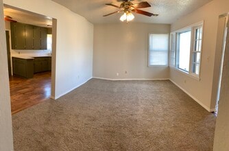 4509 N Rockwell Ave in Bethany, OK - Foto de edificio - Building Photo