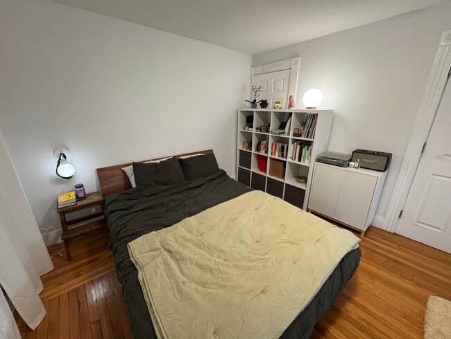 5-7 Blake St. Unit 4, Unit 4 in Cambridge, MA - Foto de edificio - Building Photo