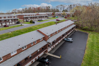 Weathervane Condominiums in Vernon Rockville, CT - Building Photo - Building Photo