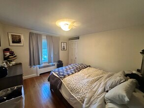 32 Bishop Rd, Unit 4 in Quincy, MA - Building Photo - Building Photo