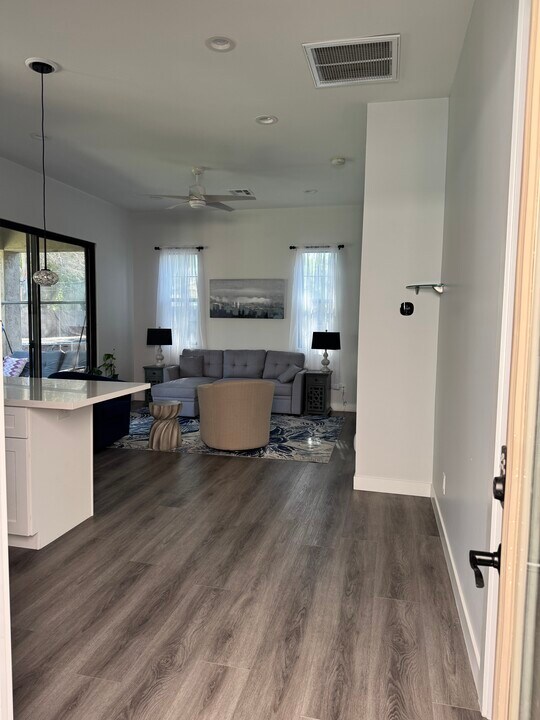 1373 S Sean Dr in Chandler, AZ - Building Photo