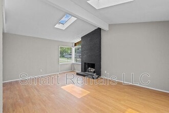 12 Country Ln in Florissant, MO - Building Photo - Building Photo