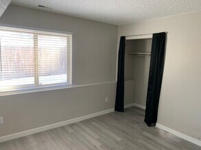 1435 Manitou Blvd, Unit 2 in Colorado Springs, CO - Foto de edificio - Building Photo