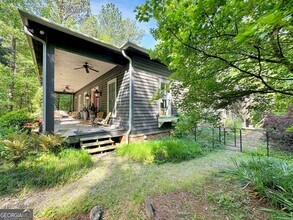 500 Augusta Ln in Chattahoochee Hills, GA - Building Photo - Building Photo