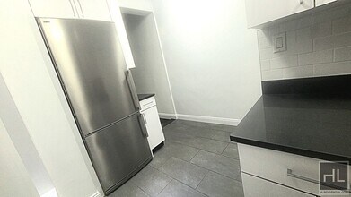 WEST 55 STREET in New York, NY - Building Photo - Building Photo