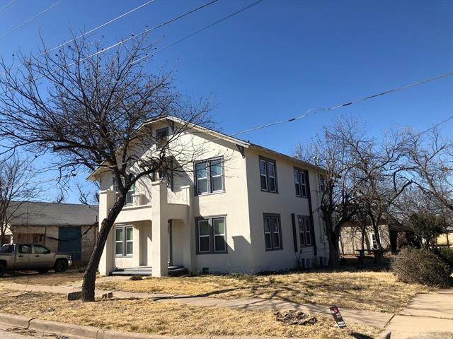 502 Cottonwood St in Coleman, TX - Building Photo - Building Photo