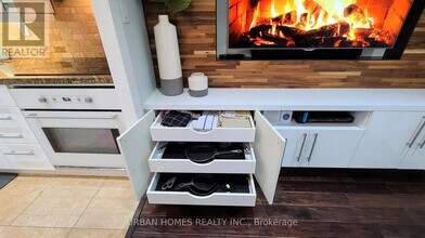 16 Elgin St in Markham, ON - Building Photo - Building Photo