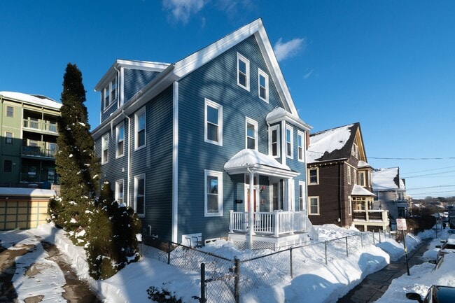 106 Paul Gore St, Unit 1