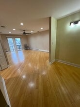 8232 Niles Center Rd in Skokie, IL - Foto de edificio - Building Photo