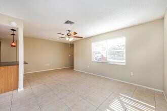 11446 Walsingham Rd in Largo, FL - Building Photo - Building Photo