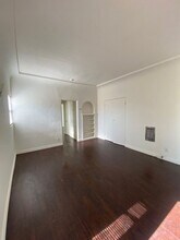 1702-1708 Pacific Ave in Long Beach, CA - Building Photo - Interior Photo