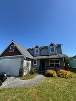 4721 Bedford Ave in Bellingham, WA - Building Photo